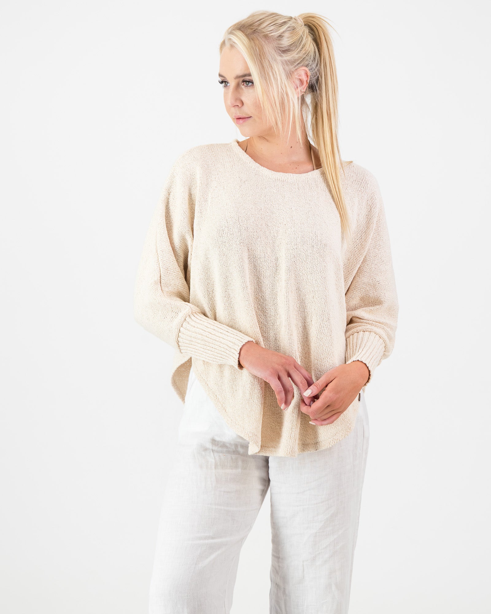 Women's Knitted Round Neck Cream